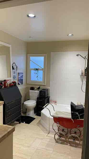Studio BigEstateViewPool Monthly