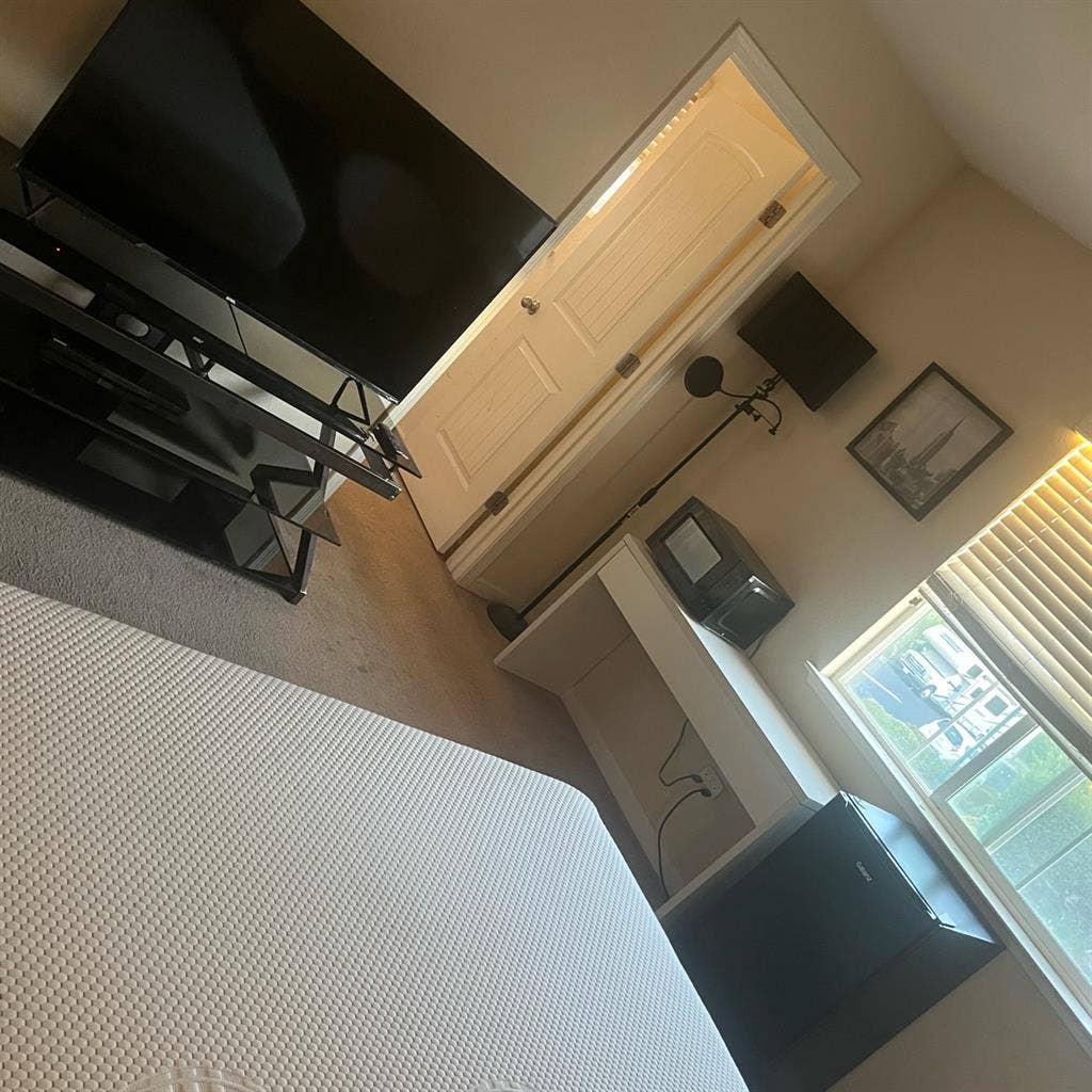 Room for rent female onlyy