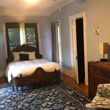 Mid term rental - room