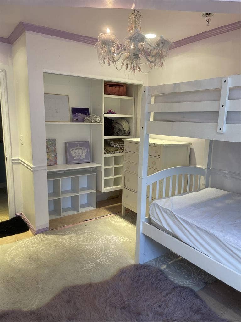 Private Entry VIEW Estate Monthly