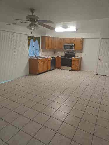 BR, 2 car garage, pool, RV