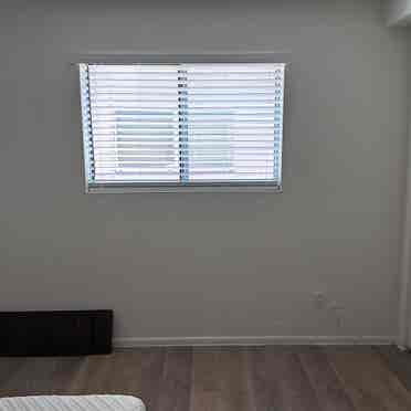 Room 4 rent in clean apt/shared ba