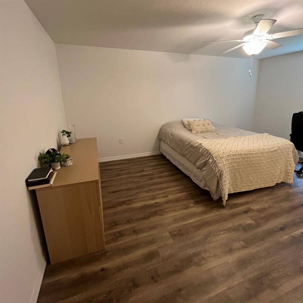 Master Room in a house for $