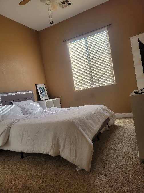 2 rooms in lrg home monthly rental