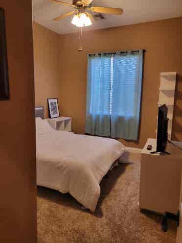 2 rooms in lrg home monthly rental