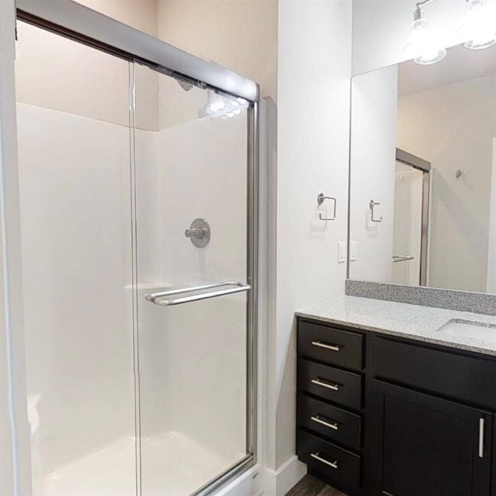 bath sublease available