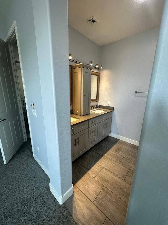 Room For Rent - Phoenix Area