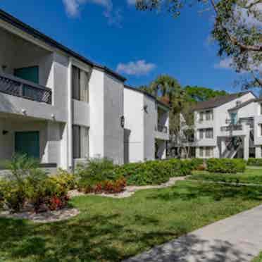 Room located in coconut creek!