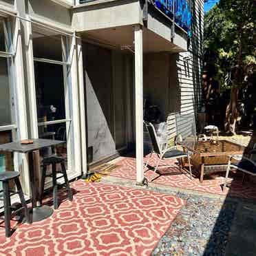 Furnished sublet in Oakland