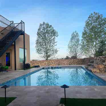 Room Oasis in Dripping Springs