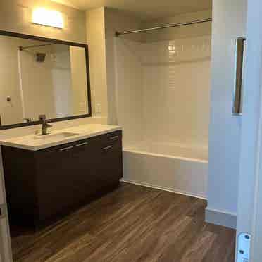 Room with own bath in Irvine