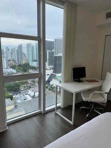 PRIVATE ROOM/BATH  DOWNTOWN MIAMI.