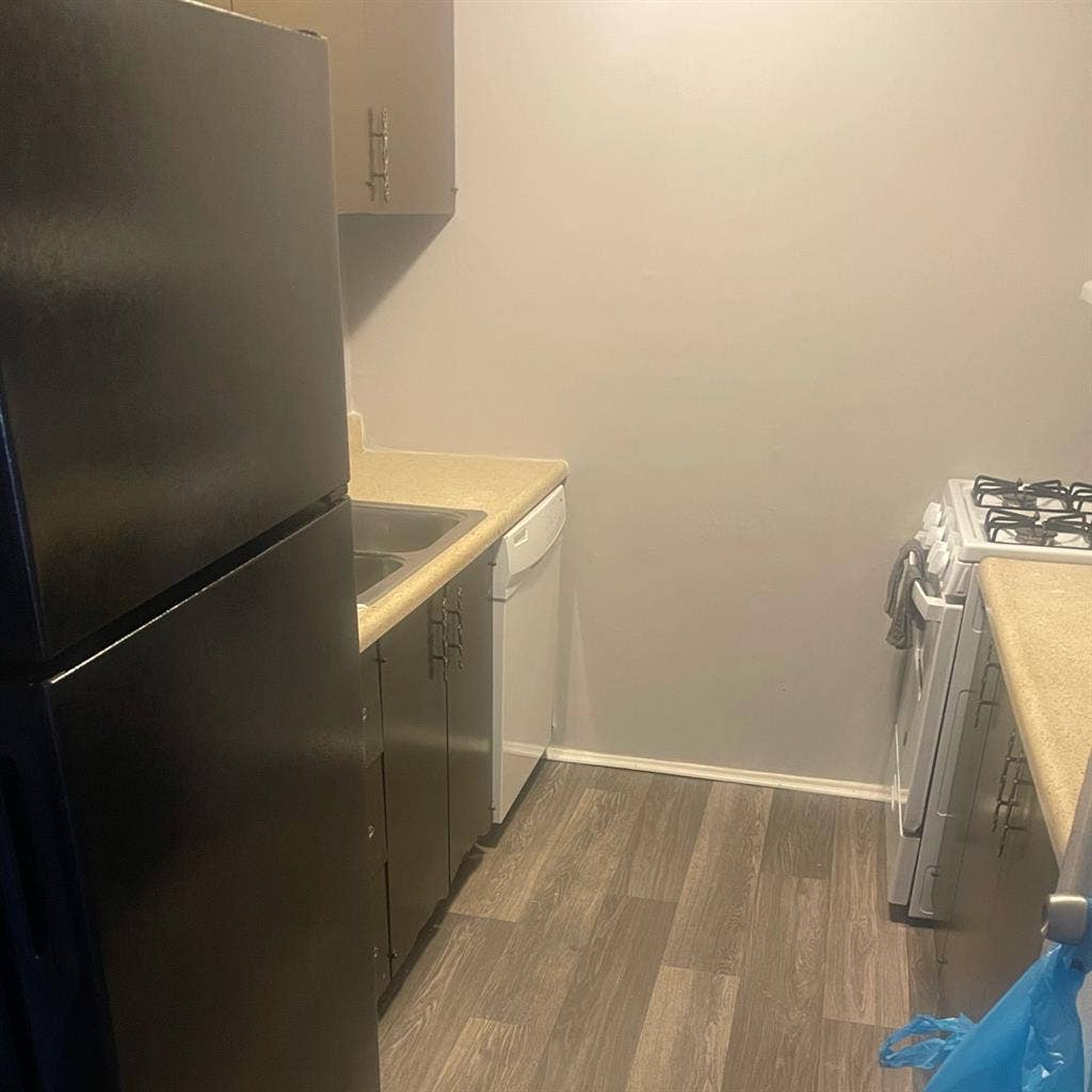 1 bedroom available