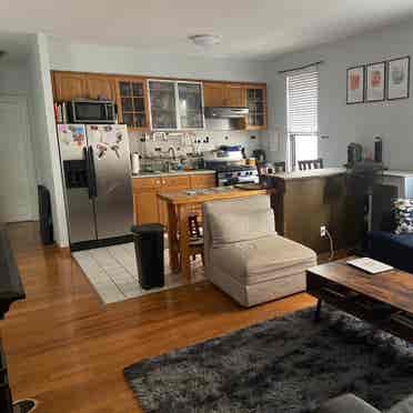 1 BR available in 4 BR apartment