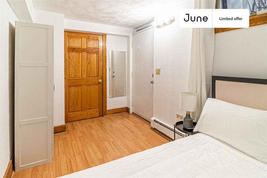 5 BR in Boston