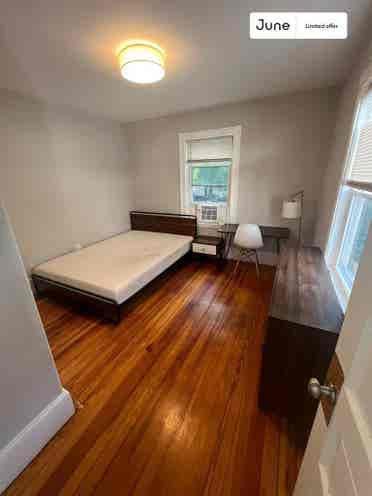 4 BR in Boston