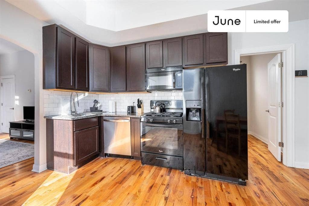 3 BR in Chicago