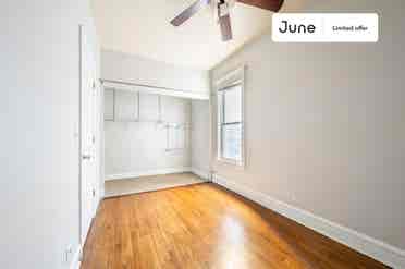 3 BR in Chicago