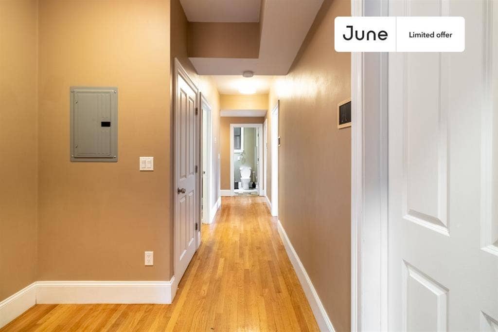 4 BR in Boston