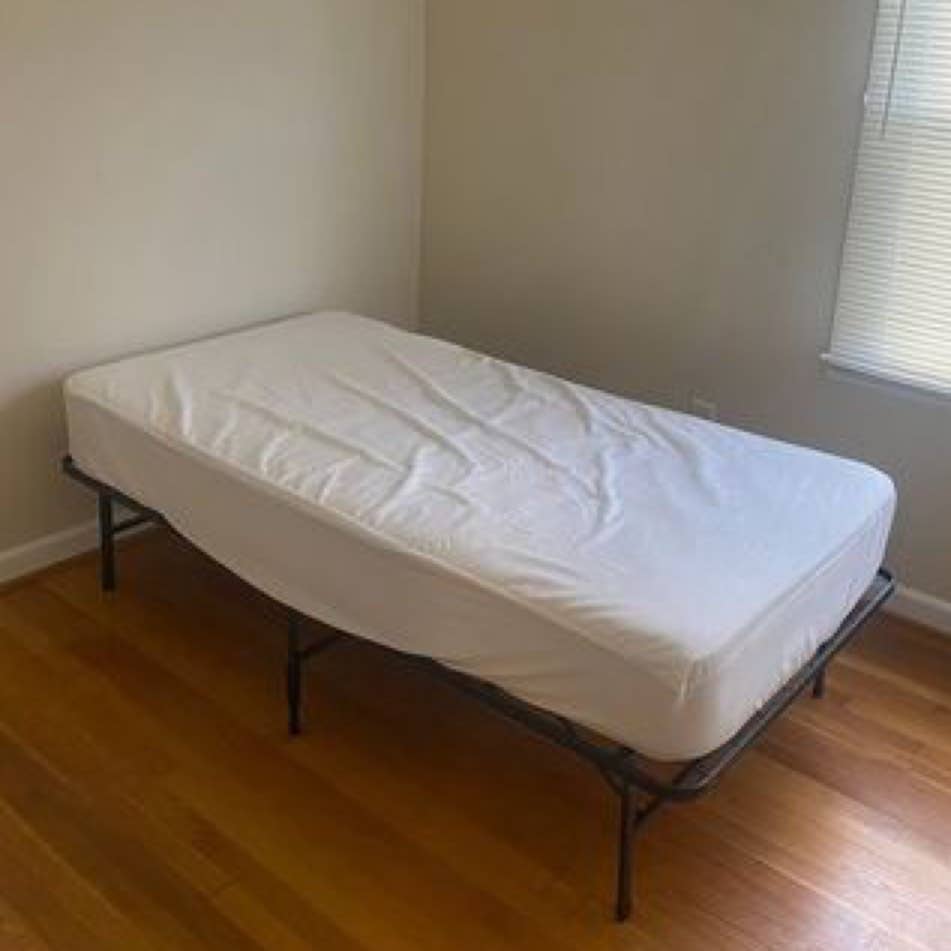 Cozy furnish room 5 minutes from DC