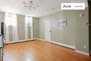 1 BR in Boston