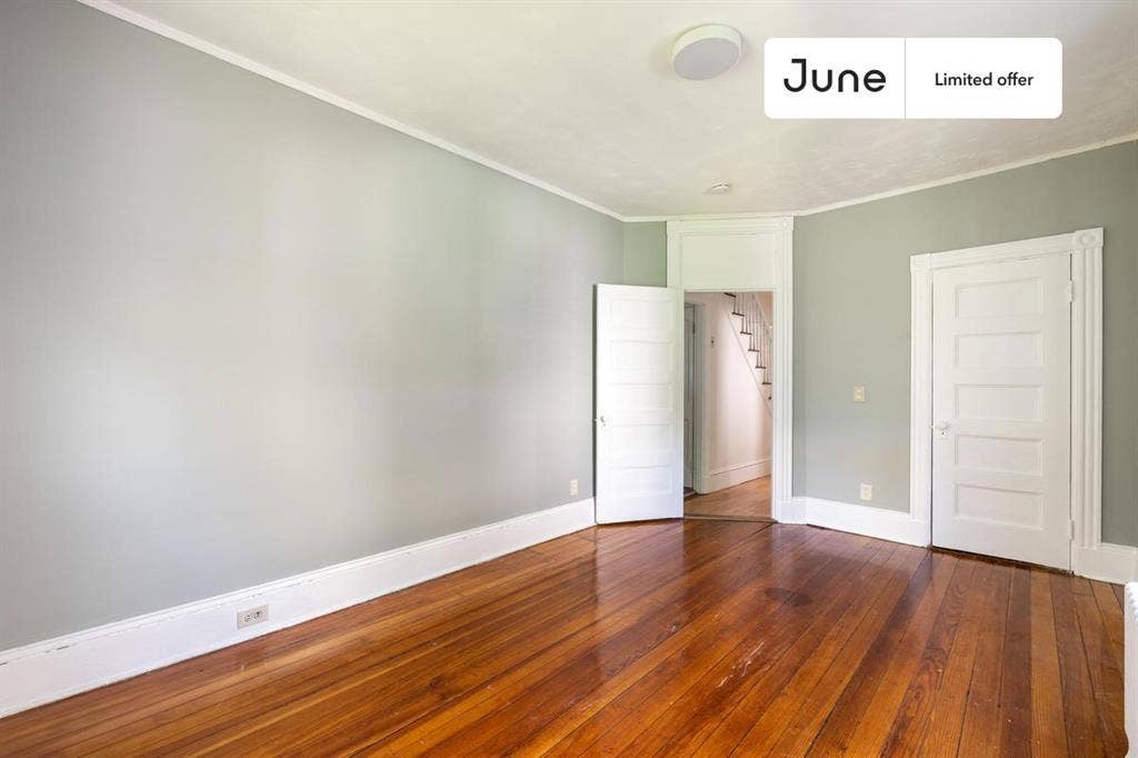 4 BR in Boston