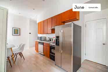 4 BR in New York City