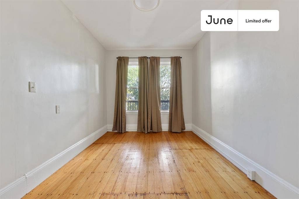 4 BR in Boston