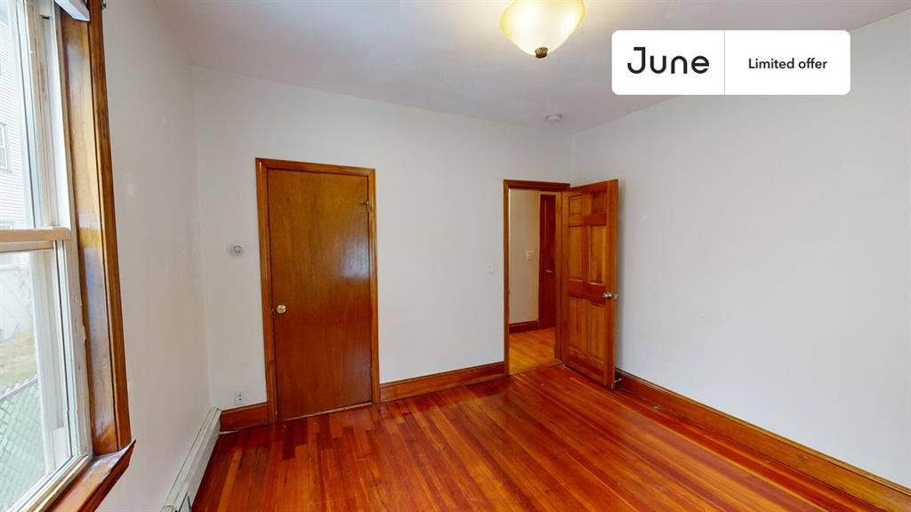 5 BR in Boston