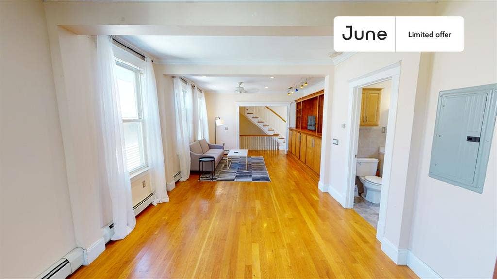 6 BR in Boston