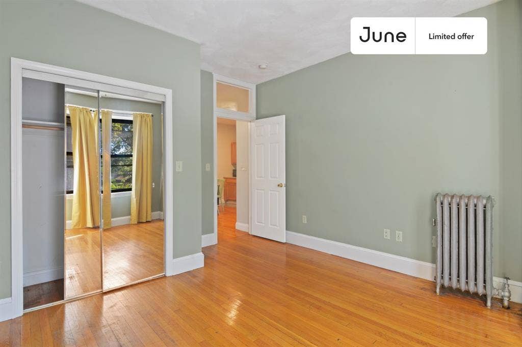 4 BR in Boston