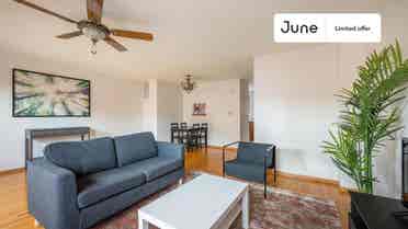 4 BR in Chicago