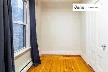 4 BR in Boston