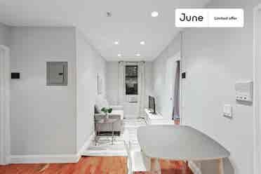 2 BR in New York City