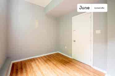 3 BR in Chicago