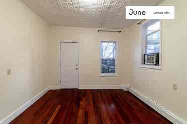 4 BR in Boston