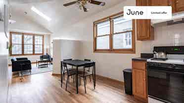 3 BR in Chicago