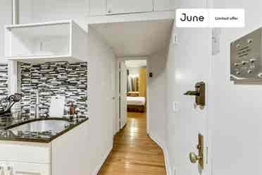 2 BR in New York City