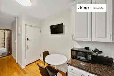 3 BR in New York City