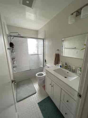 Private Room and Bath in Oakland!