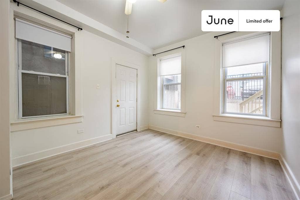 3 BR in Chicago