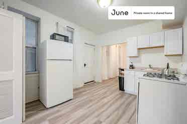 3 BR in Chicago