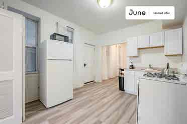 3 BR in Chicago