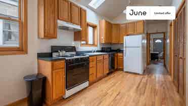 3 BR in Chicago