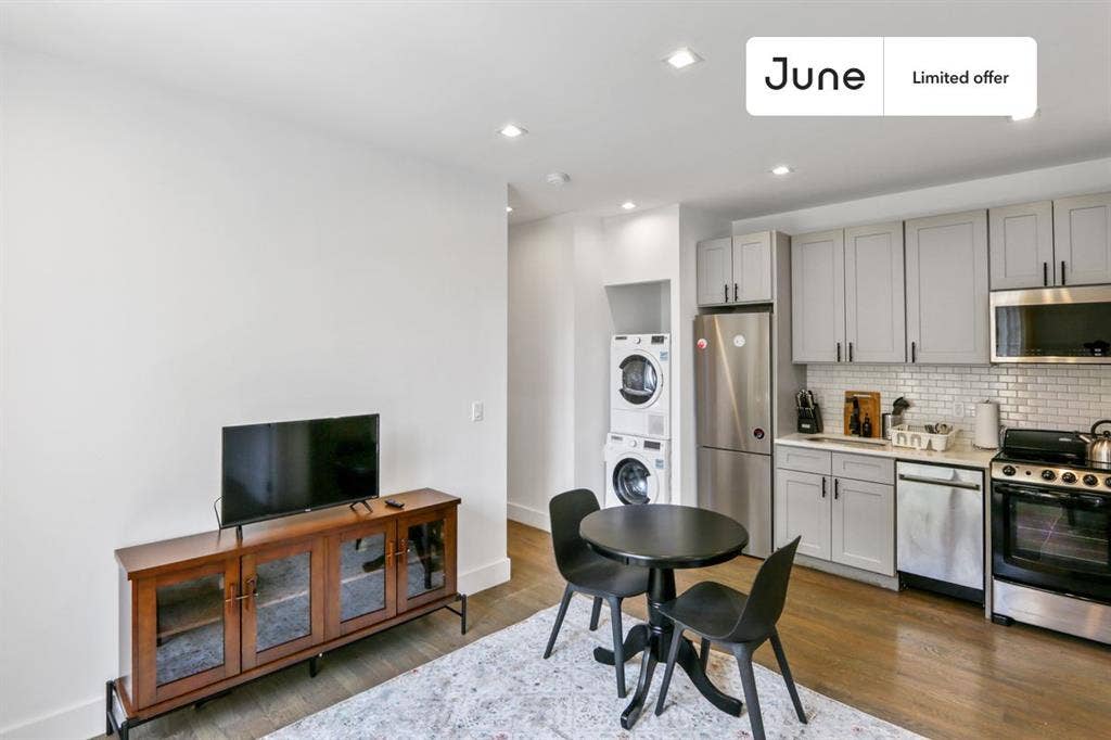 3 BR in New York City