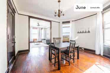 3 BR in Chicago