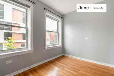 3 BR in Chicago