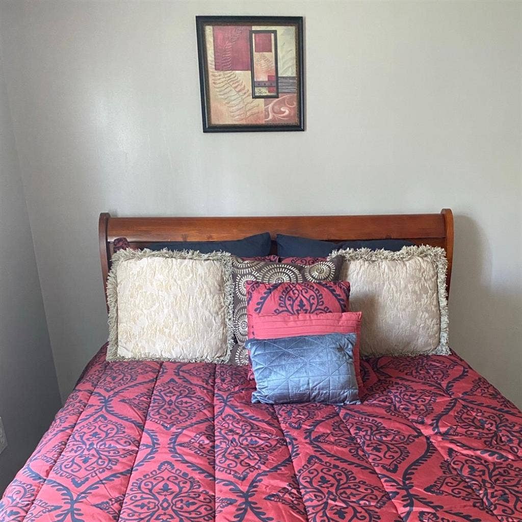 Furnished Rooms Available