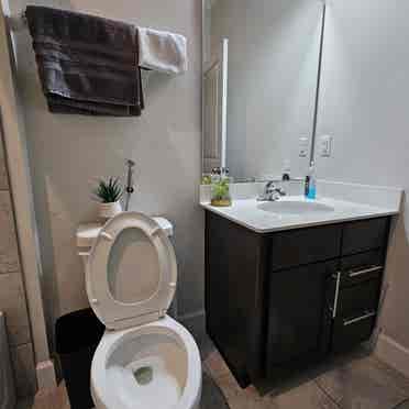 1 Bedroom with Private Bathroom