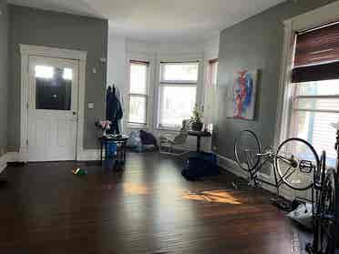 Looking for roomate 5 bedroom home